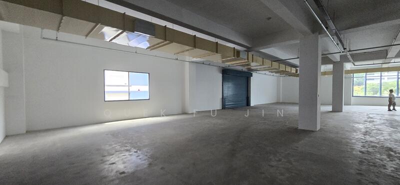 Big Floor, Big Savings – Move In Today in a Prime Serangoon Hub, , 9,784 sqft, Light Industrial (B1) For Rent, by Quek Fu Jin, 500016947 - Interior - CommercialGuru.com.sg