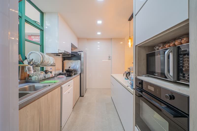 Hillview Heights Condominium For Sale at S$ 2,788,888 | PropertyGuru Singapore - Kitchen