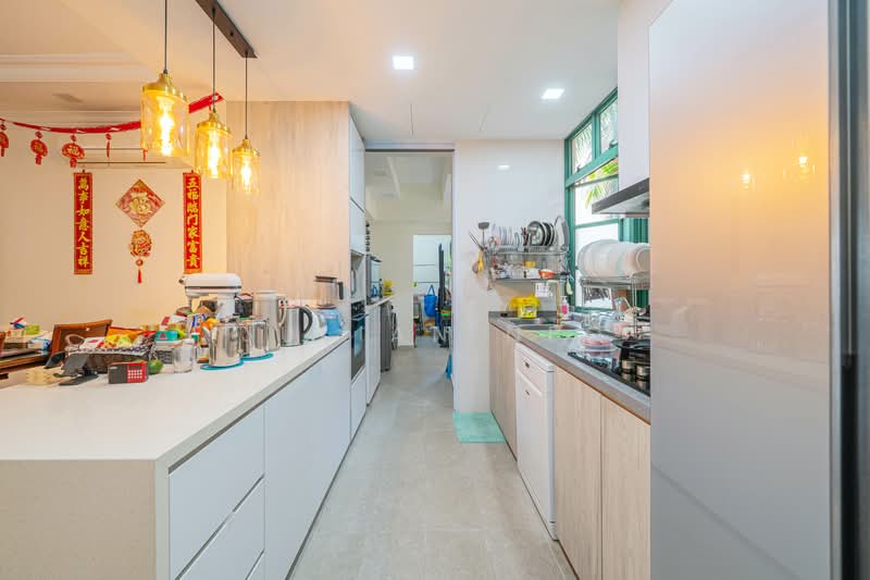 Hillview Heights Condominium For Sale at S$ 2,788,888 | PropertyGuru Singapore - Kitchen