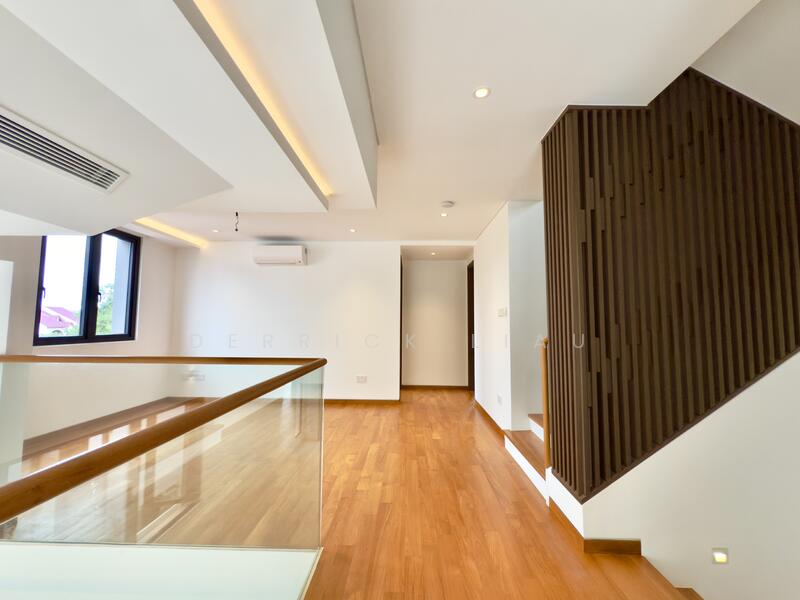 Brand New 3.5 Storey Freehold Detached in District 16 with Lift and Swimming Pool Detached House For Sale at S$ 11,800,000 | PropertyGuru Singapore - Interior