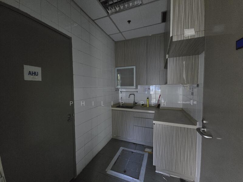 City Fringe, Ground Floor, High Visibility, Next to carpark, Buona Vista / West Coast / Clementi New Town, 5,250 sqft, Factory / Workshop (B2) For Rent, by Philip Peh, 500017299 - Kitchen - CommercialGuru.com.sg
