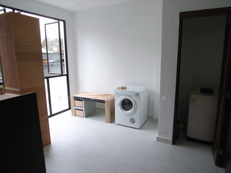 For Rent - EAST Guillemard Road 4+1 Charmer