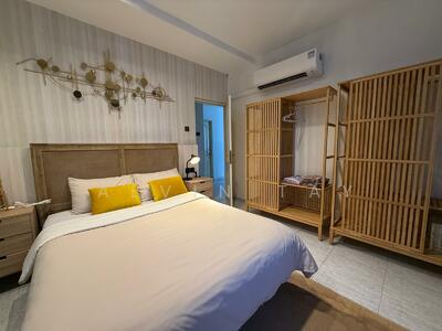 For Rent - Elizabeth Tower