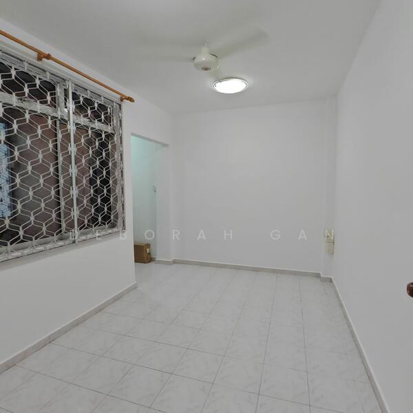 Serangoon Gardens, LichField Road, 4 Bedrooms, 1,600 sqft, Terraced House For Rent, by Deborah Gan, 500017482 - Interior - PropertyGuru.com.sg