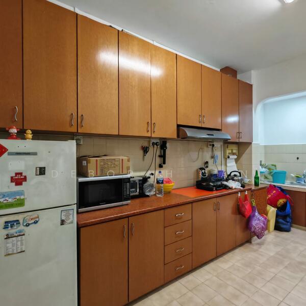 Serangoon Gardens, LichField Road, 4 Bedrooms, 1,600 sqft, Terraced House For Rent, by Deborah Gan, 500017482 - Kitchen - PropertyGuru.com.sg