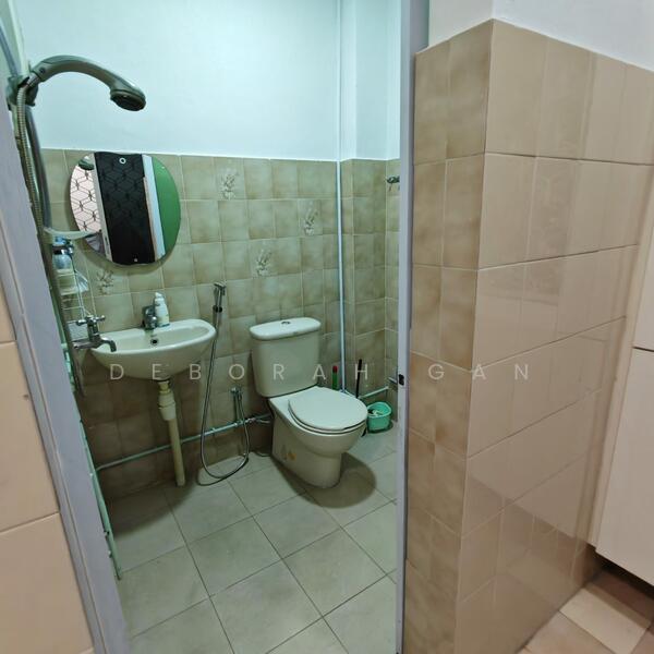 Lichfield Road, LichField Road, 4 Bedrooms, 1,600 sqft, Terraced House For Rent, by Deborah Gan, 500017482 - PropertyGuru.com.sg