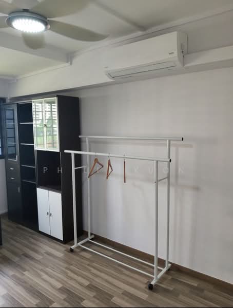 165 Woodlands Street 13, 165 Woodlands Street 13, Room Rental, 150 sqft, HDB Flat For Rent, by Philip Kuon, 500017483 - Interior - PropertyGuru.com.sg