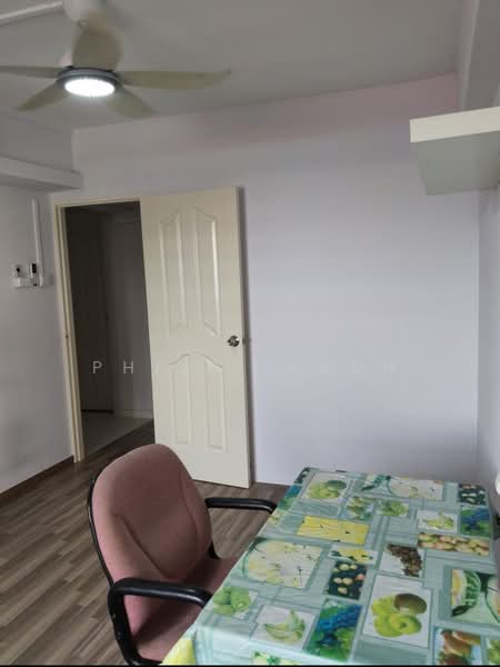 165 Woodlands Street 13, 165 Woodlands Street 13, Room Rental, 150 sqft, HDB Flat For Rent, by Philip Kuon, 500017483 - Interior - PropertyGuru.com.sg