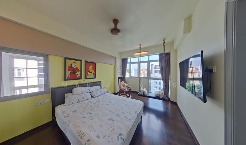 Junior Suite living level