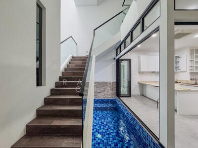 For Sale - Almost new East Coast home within 1km of five primary schools including Tao Nan