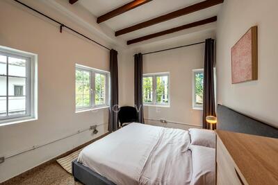 For Rent - 12 Sixth Avenue