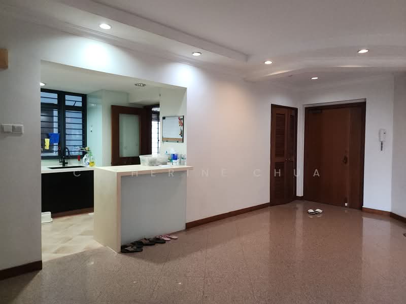 Regentville, 2 Hougang Street 92, 3 Bedrooms, 1,152 sqft, Condominium For Sale, by Catherine Chua, 500017906 - Hall towards kitchen - PropertyGuru.com.sg