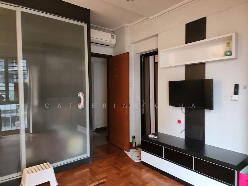 Regentville, 2 Hougang Street 92, 3 Bedrooms, 1,152 sqft, Condominium For Sale, by Catherine Chua, 500017906 - Master bedroom - PropertyGuru.com.sg