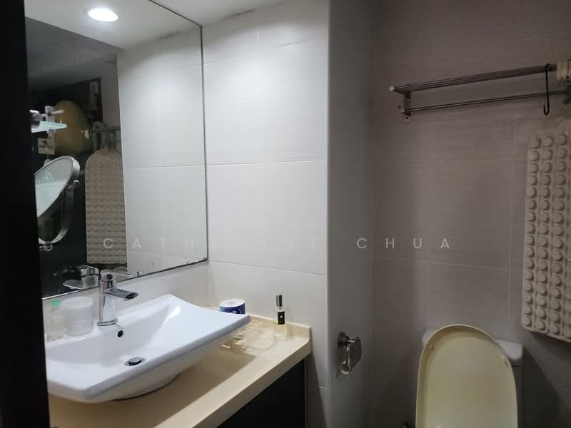 Regentville, 2 Hougang Street 92, 3 Bedrooms, 1,152 sqft, Condominium For Sale, by Catherine Chua, 500017906 - Master Bathroom - PropertyGuru.com.sg
