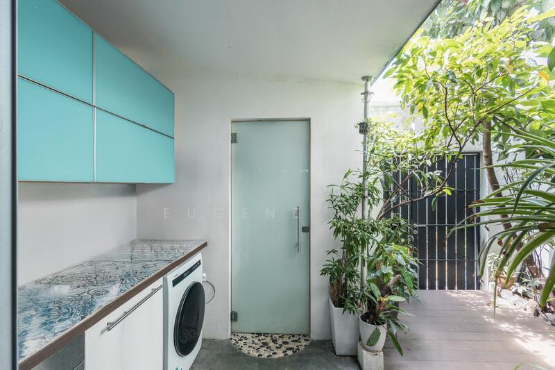 D15 freehold inter terrace for sale! Spacious!, , 4 Bedrooms, 3,500 sqft, Terraced House For Sale, by Eugene Ng, 500017928 - Interior - PropertyGuru.com.sg