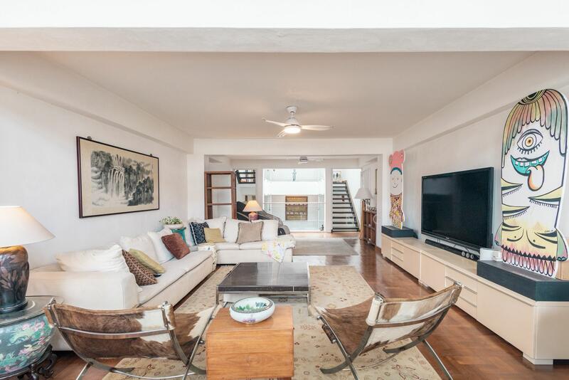 D15 freehold inter terrace for sale! Spacious!, , 4 Bedrooms, 3,500 sqft, Terraced House For Sale, by Eugene Ng, 500017928 - Living Room - PropertyGuru.com.sg