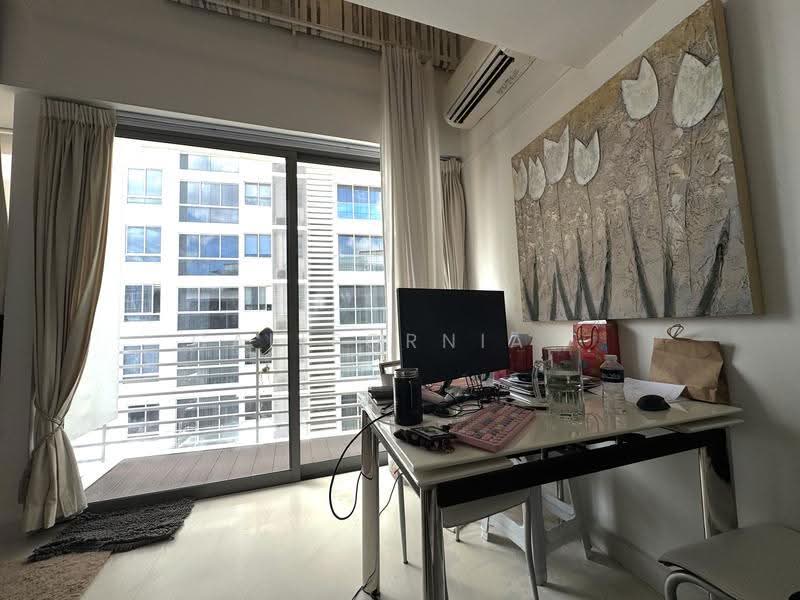 CHEAP $200K UNDERVALUED 872SQFT 999YEARS Central Penthouse, Orchard / River Valley, 1 Bedroom, 872 sqft, Apartment For Sale, by California Mui, 500017971 - Study - PropertyGuru.com.sg