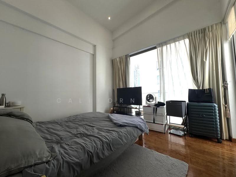 CHEAP $200K UNDERVALUED 872SQFT 999YEARS Central Penthouse, Orchard / River Valley, 1 Bedroom, 872 sqft, Apartment For Sale, by California Mui, 500017971 - Bedroom - PropertyGuru.com.sg