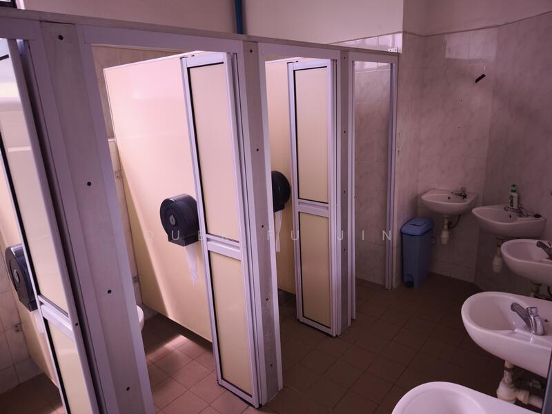 Prime North‑Side Spot – Minutes to Canberra MRT & Major Roads!, , 11,009 sqft, Factory / Workshop (B2) For Rent, by Quek Fu Jin, 500017981 - Bathroom - CommercialGuru.com.sg