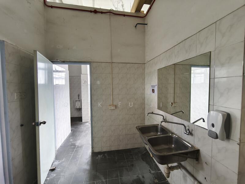 Prime North‑Side Spot – Minutes to Canberra MRT & Major Roads!, , 15,578 sqft, Factory / Workshop (B2) For Rent, by Quek Fu Jin, 500017990 - Bathroom - CommercialGuru.com.sg