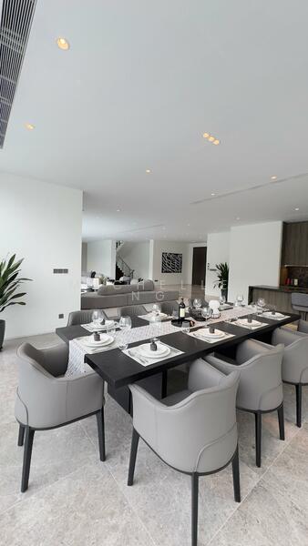 8 Treasure Island, , 5 Bedrooms, 12,540 sqft, Detached House For Sale, by Michelle Ng, 500018121 - Dining Room - PropertyGuru.com.sg