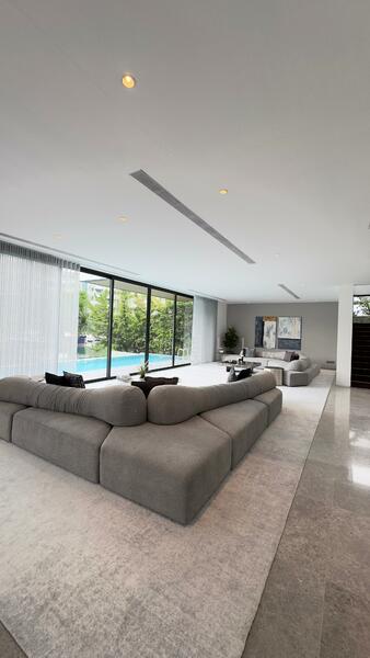 8 Treasure Island, , 5 Bedrooms, 12,540 sqft, Detached House For Sale, by Michelle Ng, 500018121 - Living Room - PropertyGuru.com.sg