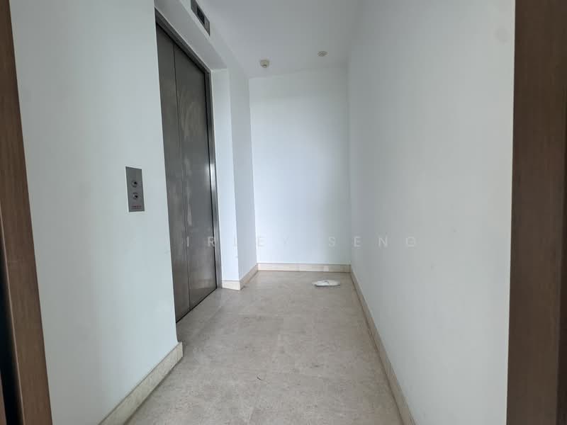 The Glyndebourne, 38 Trevose Crescent, 3 Bedrooms, 1,457 sqft, Condominium For Rent, by Shirley Seng, 500018131 - Corridor - PropertyGuru.com.sg