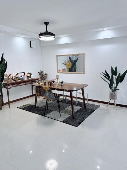 For Sale - 576 Woodlands Glen