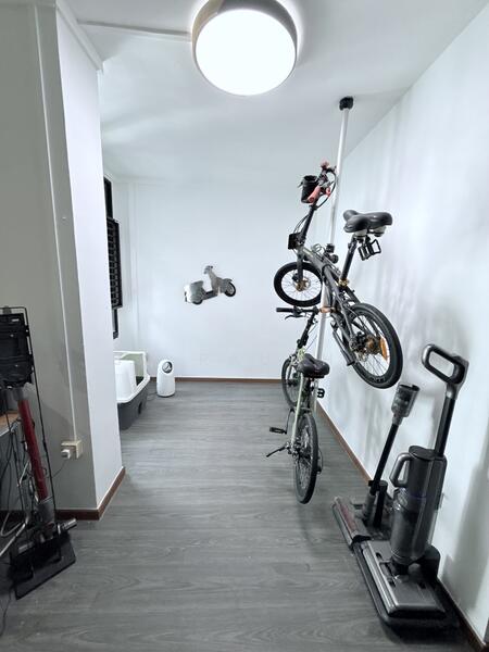 For Sale - 576 Woodlands Glen