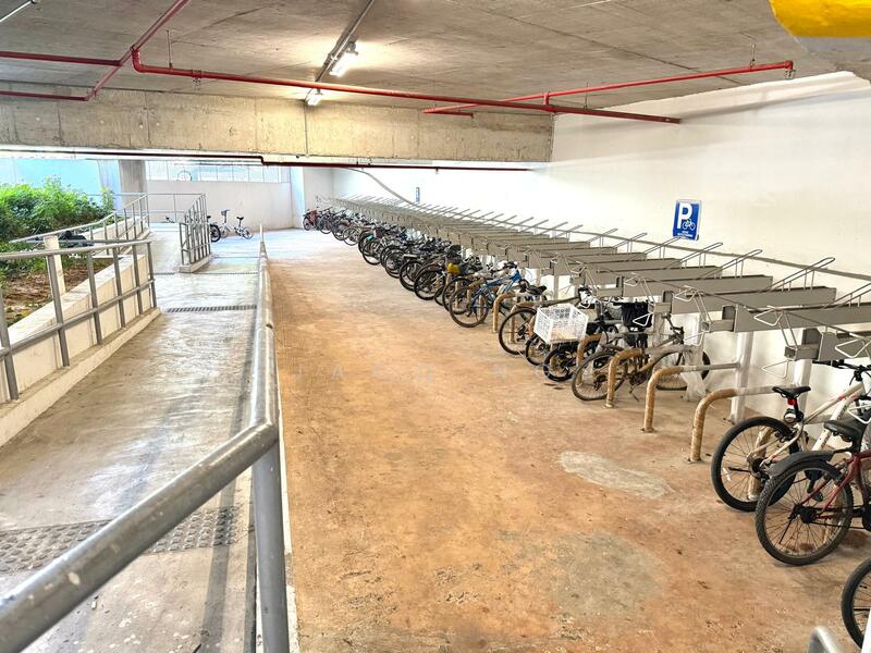 Polaris @ Woodlands, 101 Woodlands Avenue 12, 1,733 sqft, Factory / Workshop (B2) For Sale, by Jacq Ng, 500018247 - Car Park - CommercialGuru.com.sg