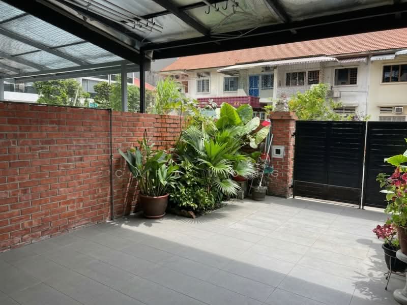 Inter Terrace property (Ground floor only) in Jalan Suka for Sale, , 6 Bedrooms, 2,000 sqft, Terraced House For Sale, by Cara Wong, 500018299 - Exterior - PropertyGuru.com.sg