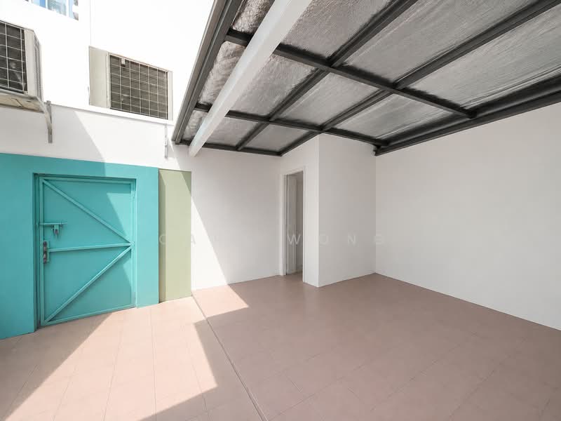 Inter Terrace property (Ground floor only) in Jalan Suka for Sale, , 6 Bedrooms, 2,000 sqft, Terraced House For Sale, by Cara Wong, 500018299 - Exterior - PropertyGuru.com.sg