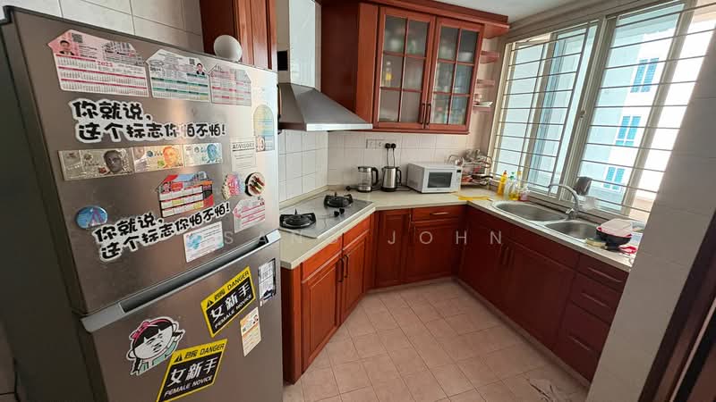 Northoaks, 28 Woodlands Cresent, Room Rental, 100 sqft, Condominium For Rent, by Tsang John, 500018379 - Kitchen - PropertyGuru.com.sg