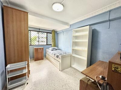 For Rent - 325 Hougang Avenue 7