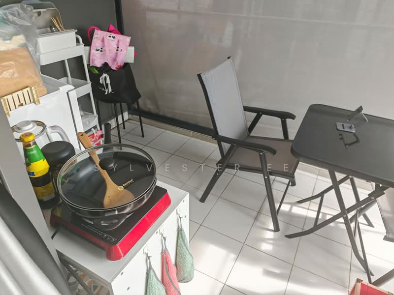 #1 Loft, 1 Lorong 24 Geylang, Room Rental, 150 sqft, Apartment For Rent, by Sylvester Ee, 500018532 - Balcony - PropertyGuru.com.sg