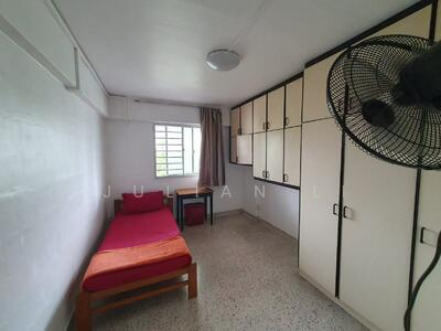 For Rent - 405 Ang Mo Kio Avenue 10