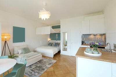 For Rent - Rare! Walk Up! 1KM to Tao Nan! Mins to town! Convenient!