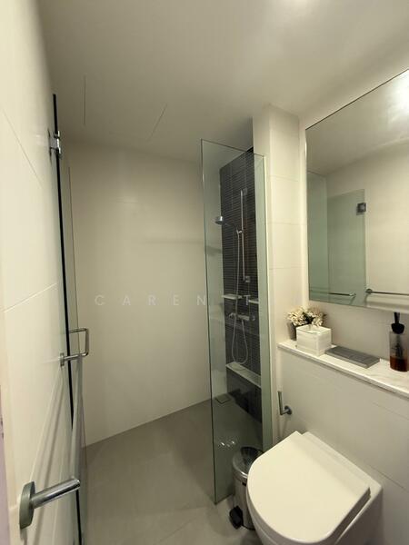 Tropical GCB along Ridout Road, , 4 Bedrooms, 6,188 sqft, Good Class Bungalow For Rent, by Caren Tan, 500018778 - Bathroom - PropertyGuru.com.sg