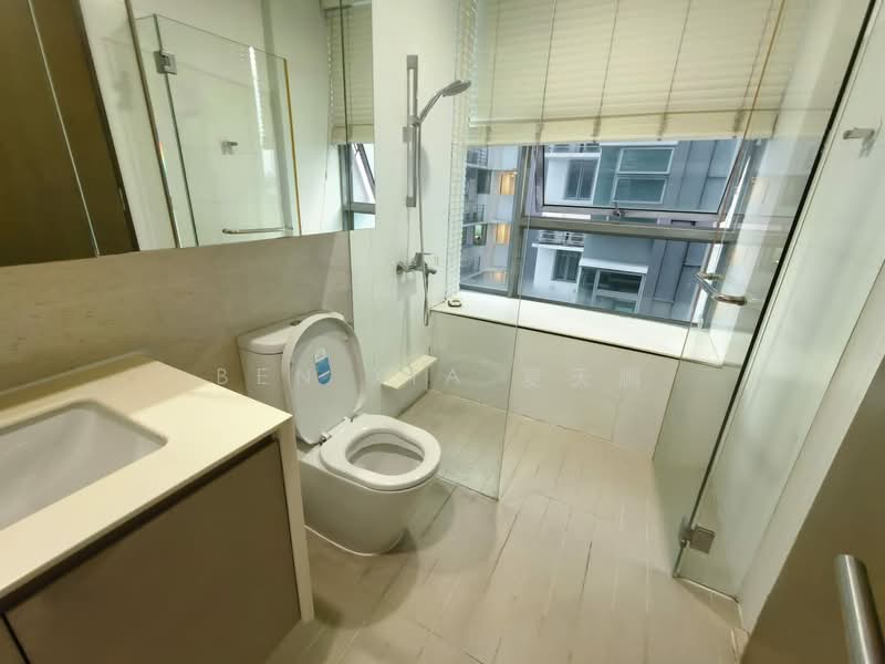 Hundred Trees Condominium For Sale at S$ 1,500,000 | PropertyGuru Singapore - Bathroom