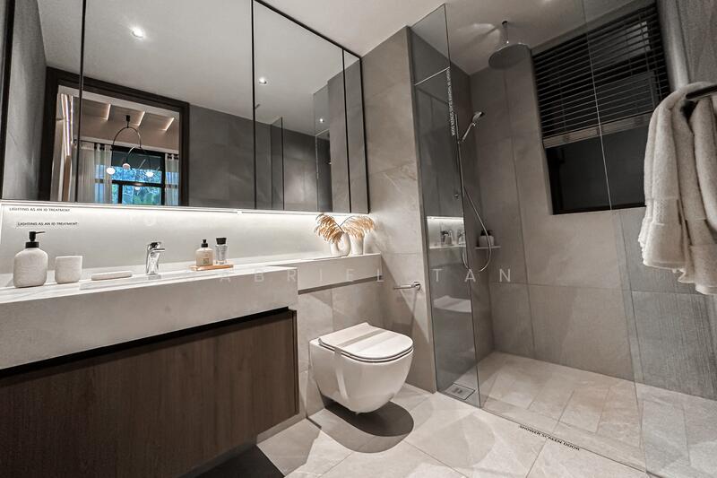 From $2.73M or $2.2xxPSF 3B2B Freehold condo, investors/own stay Condominium For Sale at S$ 2,737,000 | PropertyGuru Singapore - Master Bathroom