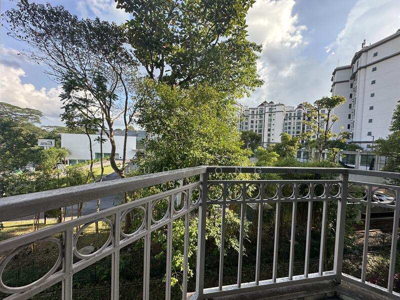 Hume Park I Condominium For Sale at S$ 1,600,000 | PropertyGuru Singapore