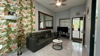 For Rent - 721 Ang Mo Kio Avenue 8