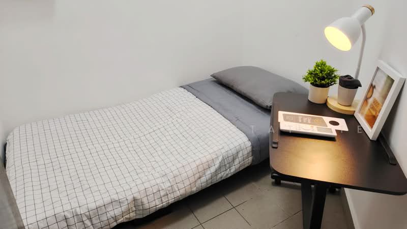 Parc Oasis, 35 Jurong East Avenue 1, Room Rental, 100 sqft, Condominium For Rent, by Bespoke Habitat Pte Ltd, 500019000 - 16-06 ECON7 - PropertyGuru.com.sg