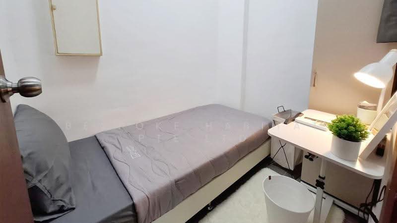 Parc Oasis, 35 Jurong East Avenue 1, Boon Lay / Jurong / Tuas, Room Rental, 100 sqft, Condominium For Rent, by Bespoke Habitat Pte Ltd, 500019000 - 18-05 ECON7 - PropertyGuru.com.sg