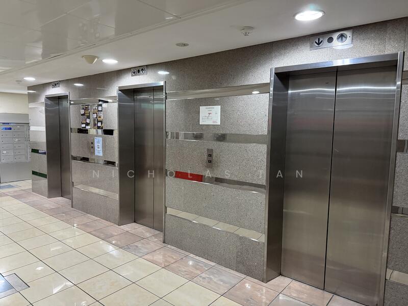 Katong Shopping Centre, 865 Mountbatten Road, 571 sqft, Office For Sale, by Nicholas Tan, 500019178 - Corridor - CommercialGuru.com.sg