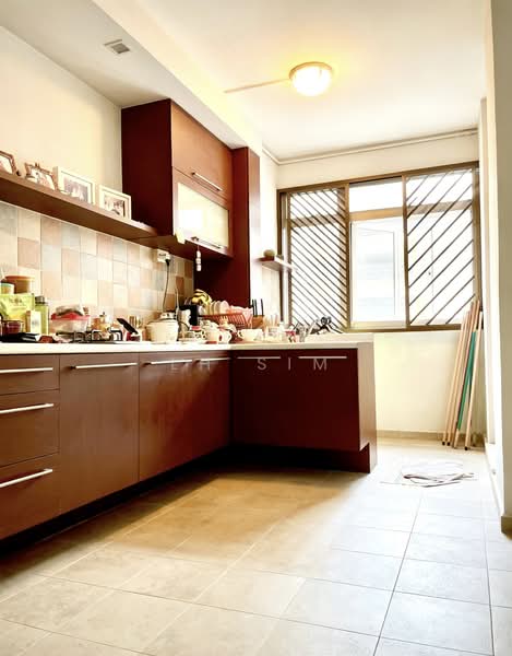 105 Pasir Ris Street 12, 105 Pasir Ris Street 12, 3 Bedrooms, 1,162 sqft, HDB Flat For Sale, by LH Sim, 500019198 - Kitchen - PropertyGuru.com.sg