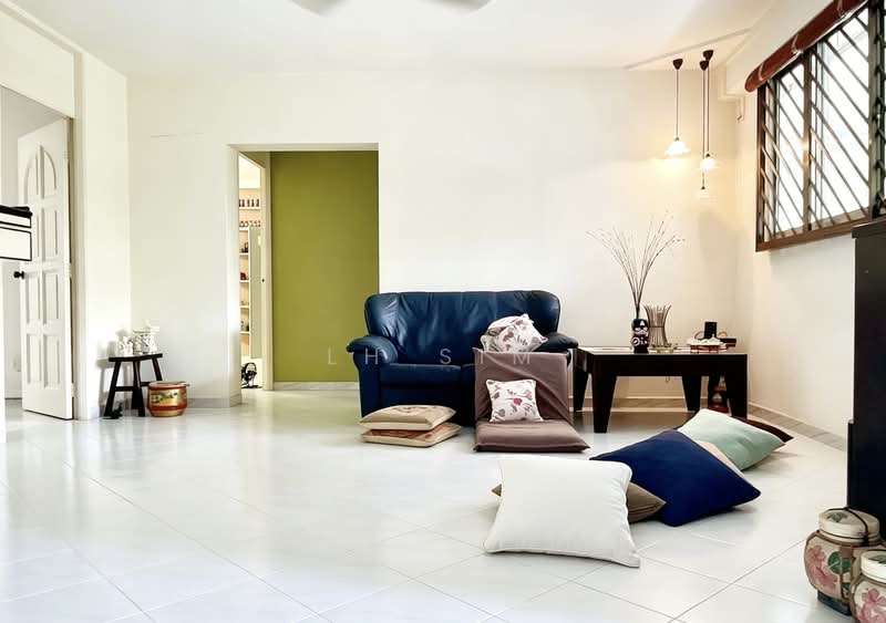 105 Pasir Ris Street 12, 105 Pasir Ris Street 12, 3 Bedrooms, 1,162 sqft, HDB Flat For Sale, by LH Sim, 500019198 - Living Room - PropertyGuru.com.sg