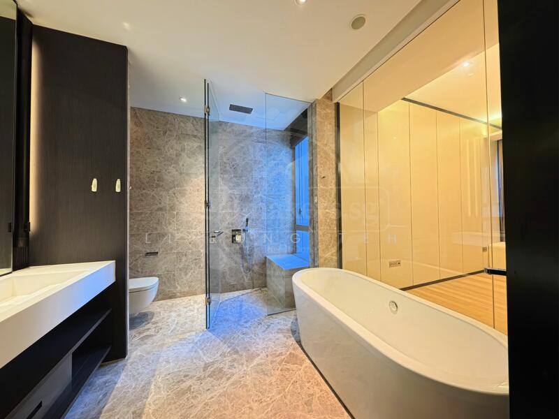 Leedon Residence, 6 Leedon Heights, 4 Bedrooms, 2,669 sqft, Condominium For Rent, by Li Rong Teh, 500019202 - Bathroom - PropertyGuru.com.sg