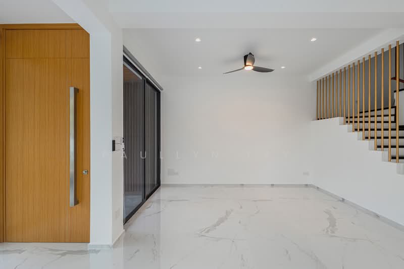 Golden Hill Estate, Li Hwan Drive, 7 Bedrooms, 4,305 sqft, Semi-Detached House For Sale, by Paullyn Tay, 500019306 - Interior - PropertyGuru.com.sg