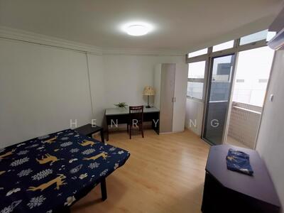 For Rent - Roxy Square